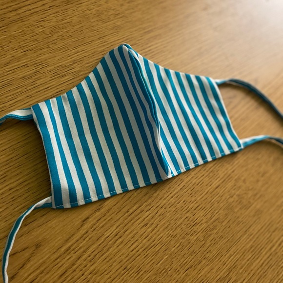 Resueable Blue/White Mask - Picture 1 of 2